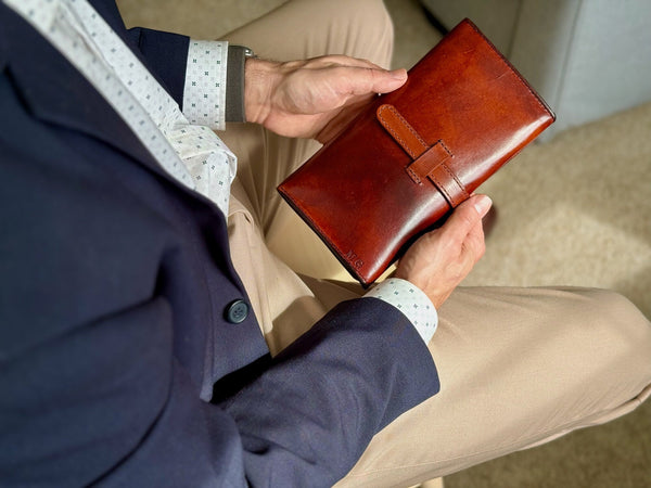 Hand Dyed Leather Boveda Cigar Case - Small Boveda Humidor Bag Included - Personalize With Monogram - A. M. Aiken